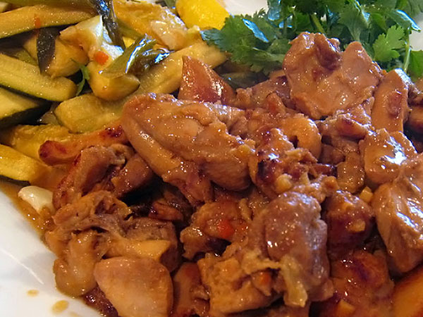 adoboloco-coconut-sauce-adobo